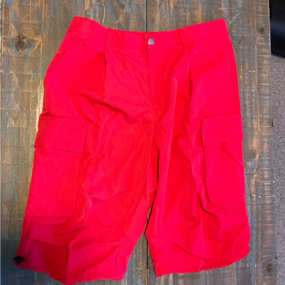 SHEIN Red Cargo Shorts 1XL NWT - Picture 2 of 5